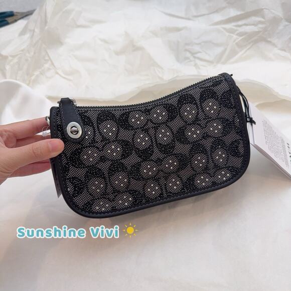 NWT Coach Swinger 20 Bag With Chain In Crystal Signature Jacquard CW568 Black - Picture 2 of 10